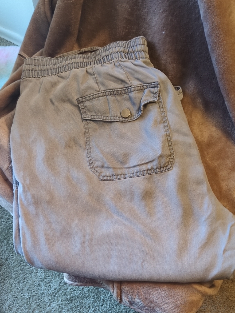 Lane Bryant 18/20 Capri Pants in Taupe